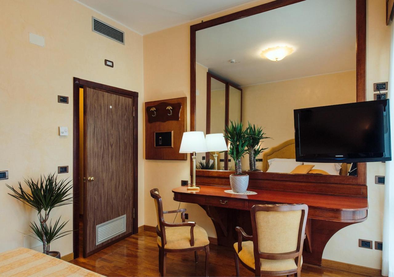 Grand Hotel Excelsior Chianciano Terme Buitenkant foto